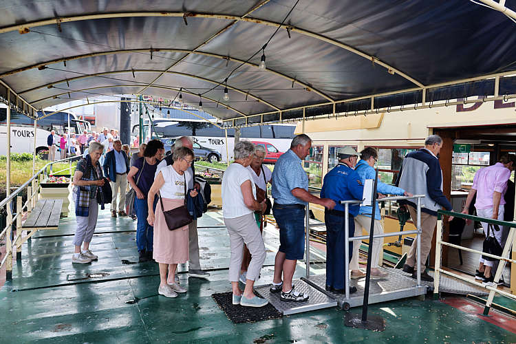 18 mei 2022 - Seniorenuitje-Pannenkoekenboot_018